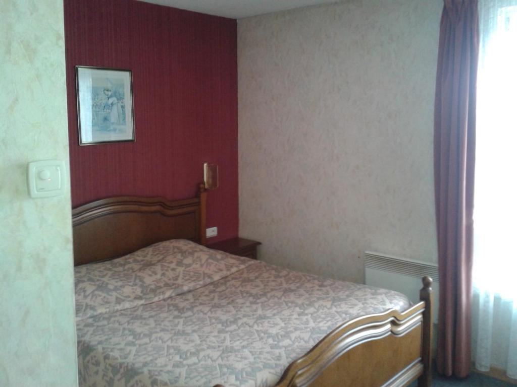 Logis Hotel Restaurant Hostellerie De L'Etoile Wasselonne Oda fotoğraf