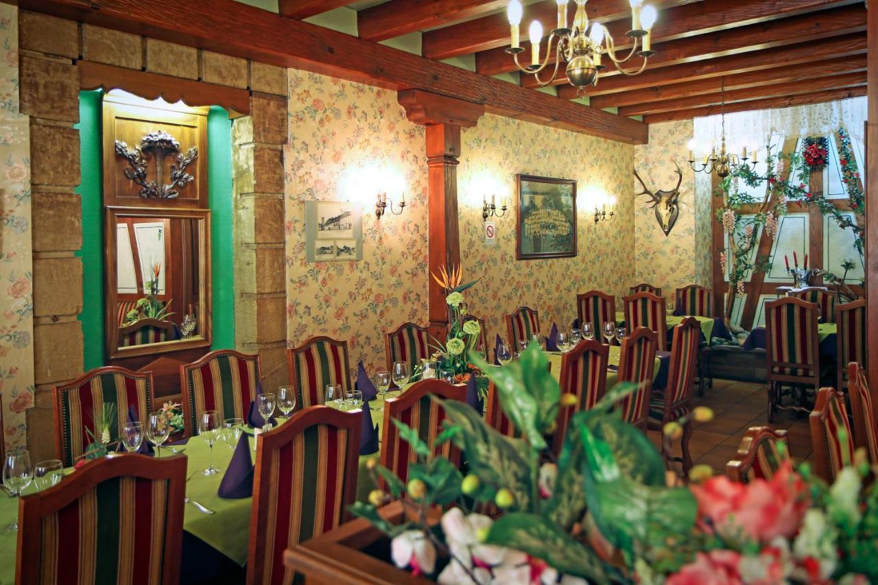 Logis Hotel Restaurant Hostellerie De L'Etoile Wasselonne Dış mekan fotoğraf